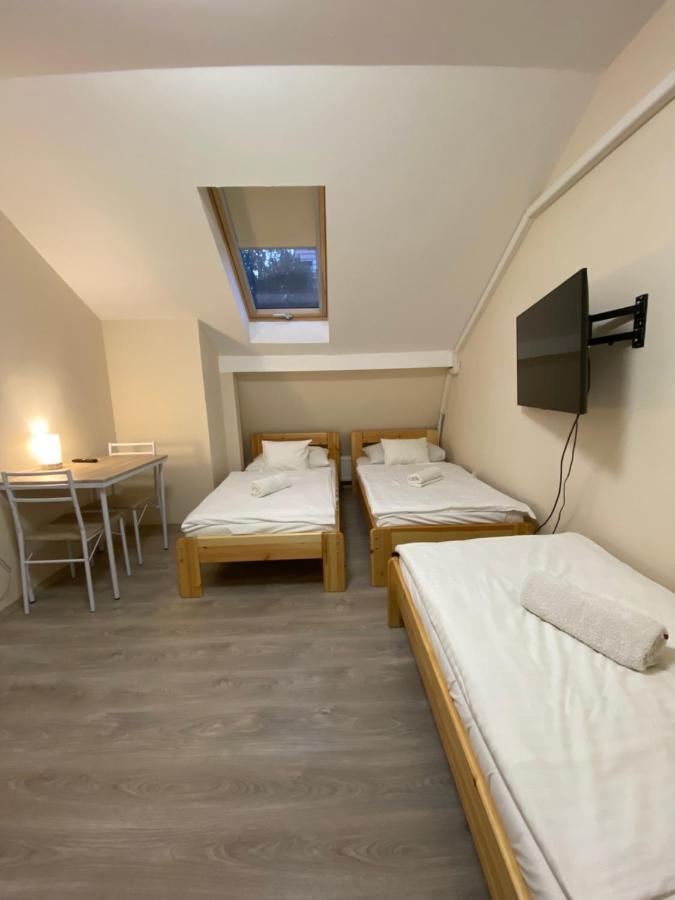 Kiskakas Etterem Hotel Zalaegerszeg Bagian luar foto
