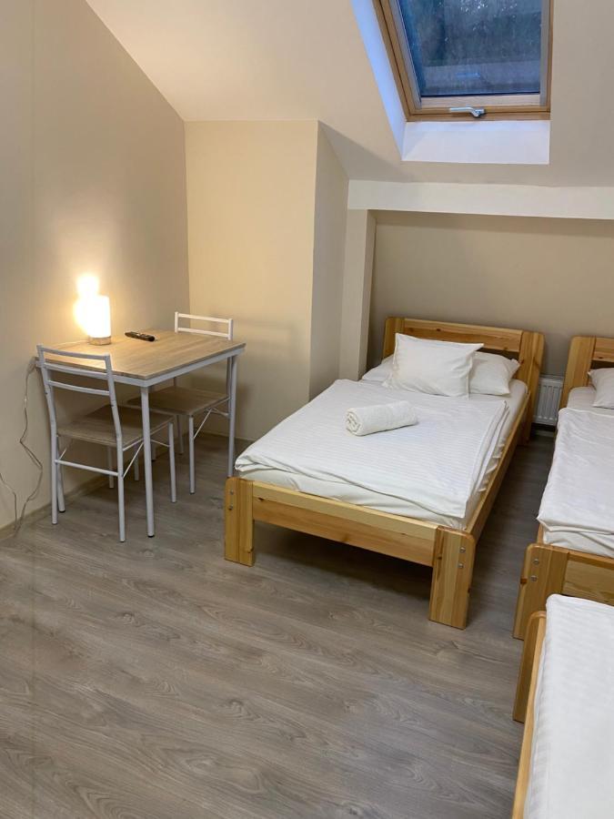 Kiskakas Etterem Hotel Zalaegerszeg Bagian luar foto